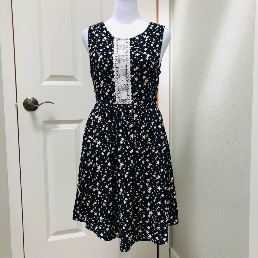 MISHMASH SLEEVELESS STAR PRINT DRESS BLUE CREAM SMALL NWT